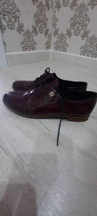 Продам туфли женские, размер 39-40