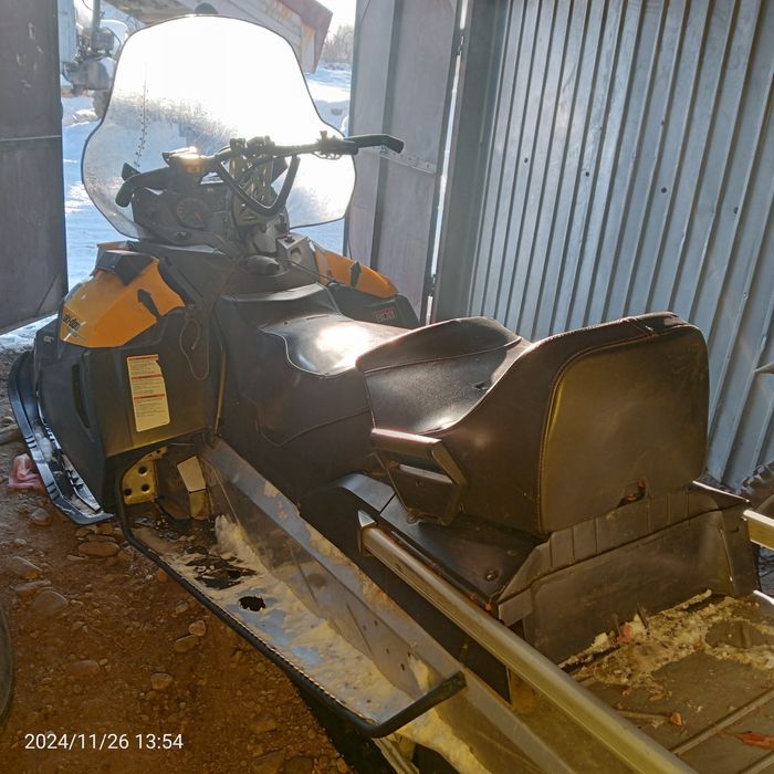 Продам снегоход .