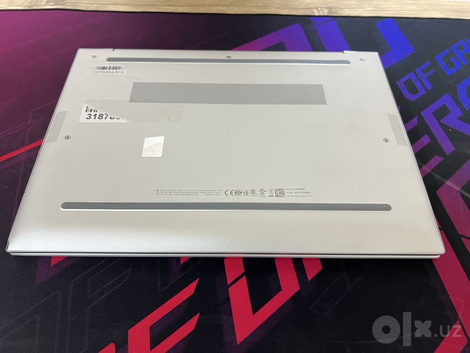 Hp elitebook 840 G10  i7-1365U DDR5