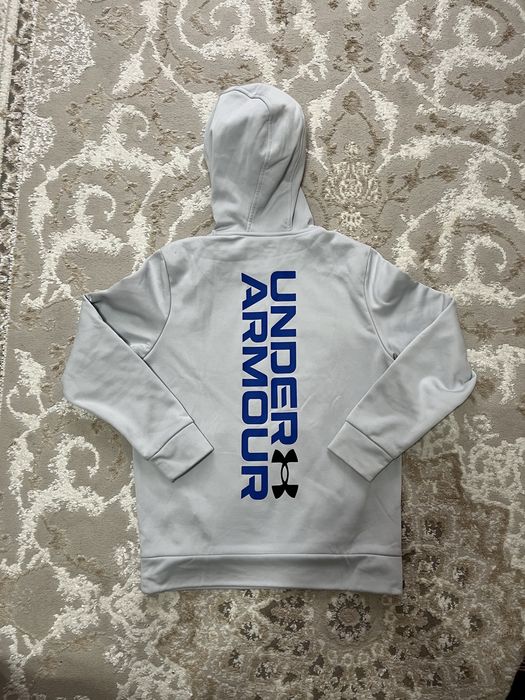 Продам кофту under armour