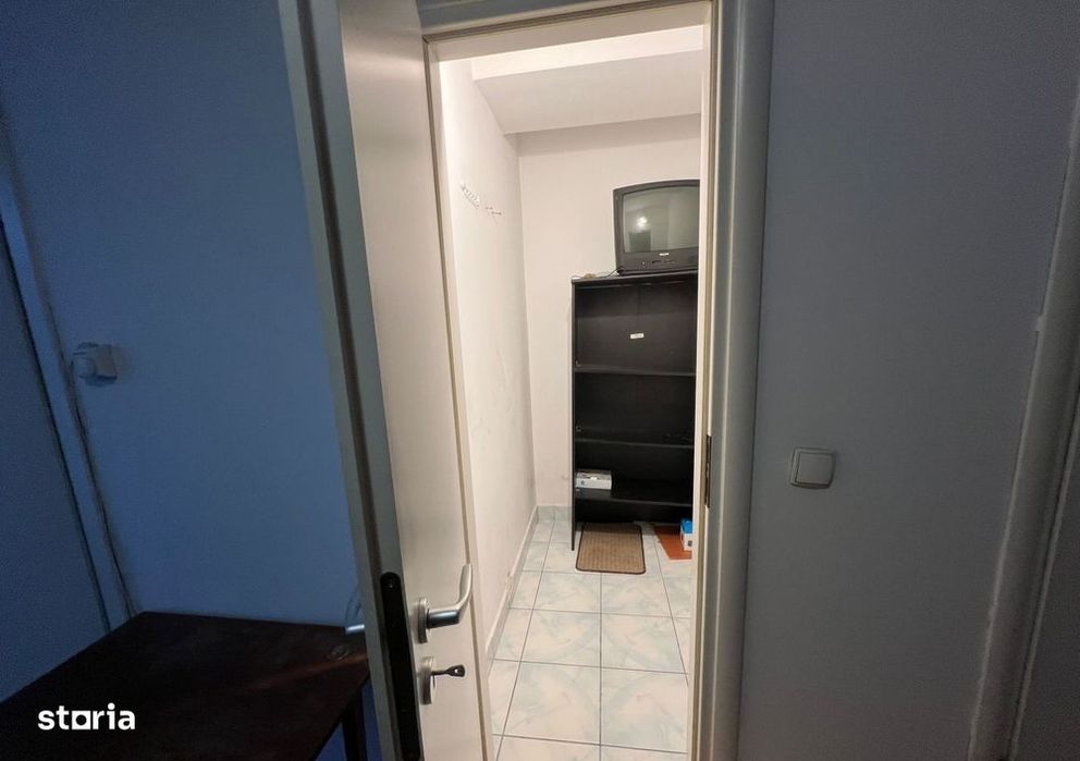 Garsoniera 30mp, balcon, etaj intermediar, finisat mediu, Iris