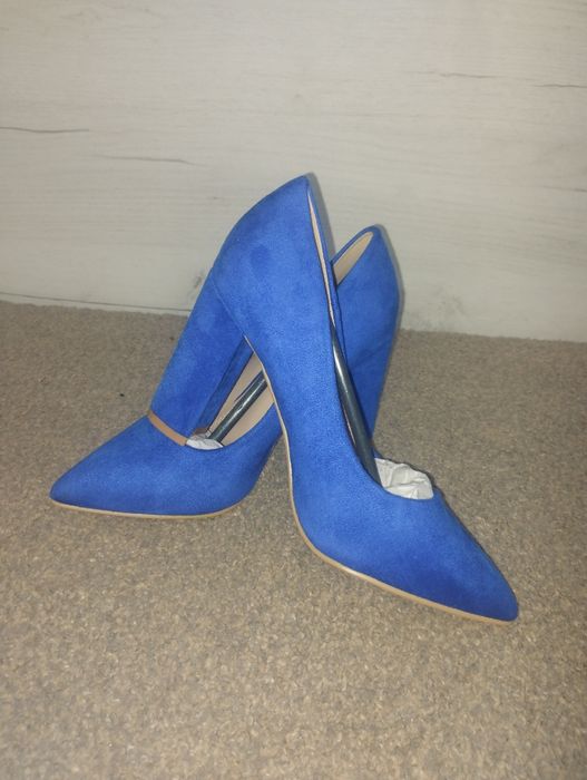 Дамски обувки и сандали