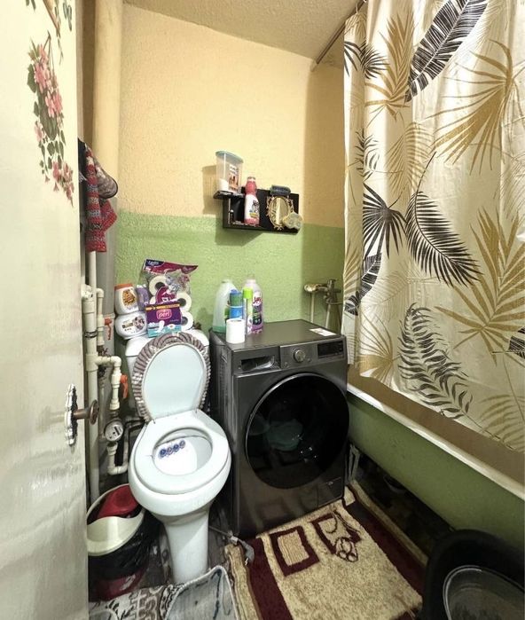 Продаётся 1 ком 3 микрорайон