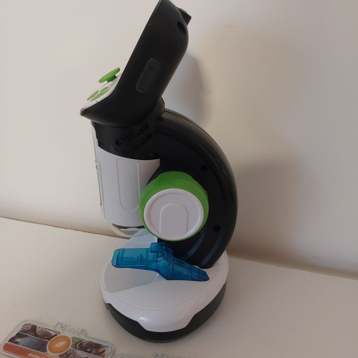 Образователен микроскоп