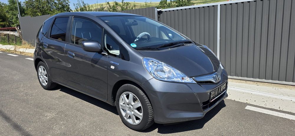 Honda Jazz 1.3benzina/hybrid 2014 Automat
