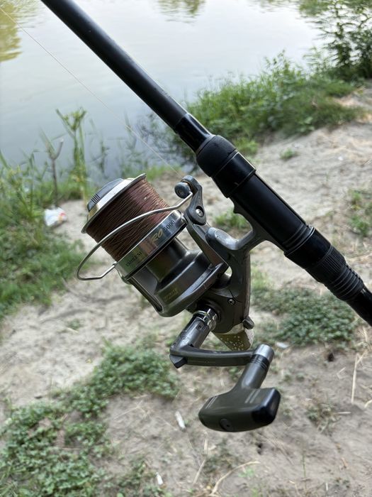 Daiwa emblem pro 5000 + daiwa black widow 12ft 3.5lb