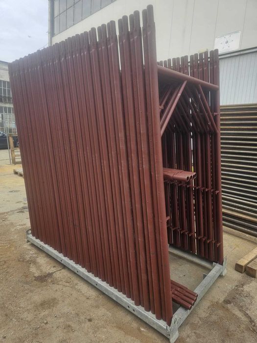 Schele Italia metalice fixe noi pentru fatade constructii