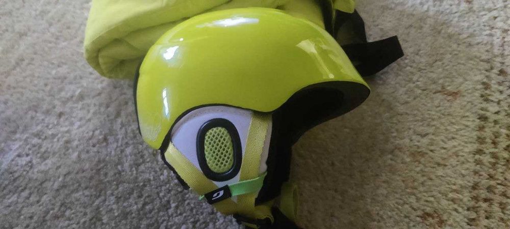 Casca ski Julbo + pantaloni de ski (10a)+ 3 pantaloni /2bluze