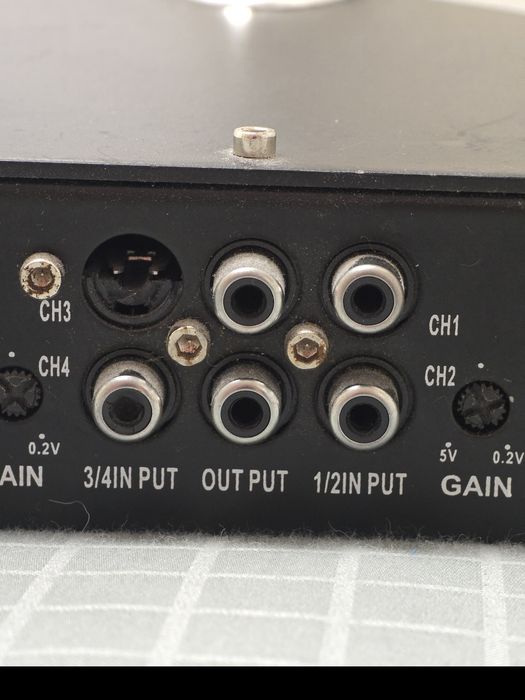 Усилвател MAC Z4100