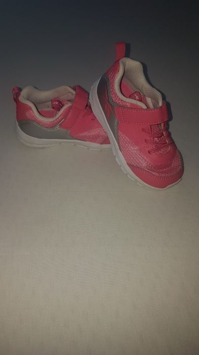 Adidasi cu scai  masura 23