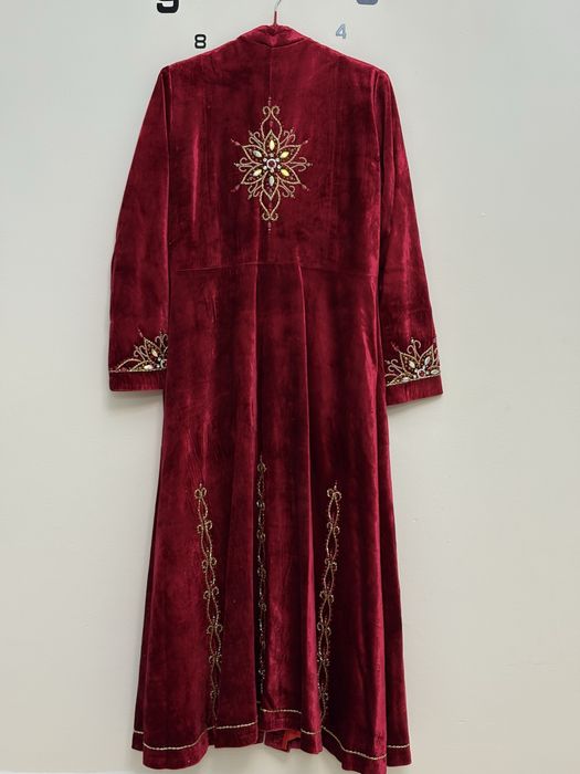 киилмеген бешпент кажекейимен сатылады.