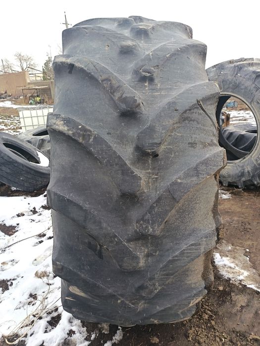 710 70R38 Болон сотилади холати 90 %янги Нархи 13 мл келишамиз