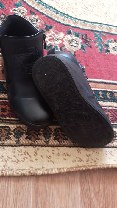 Продам обувь детское 33, 34рр