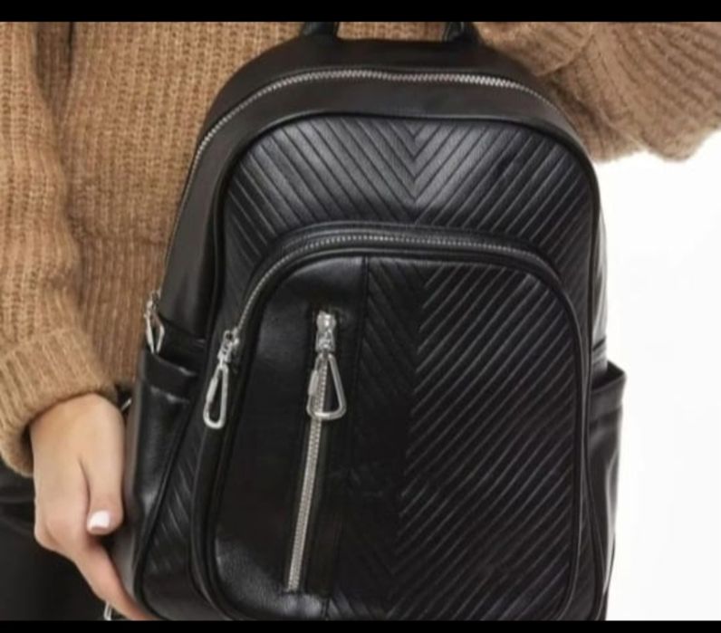 Кожаный женский РЮКЗАК.