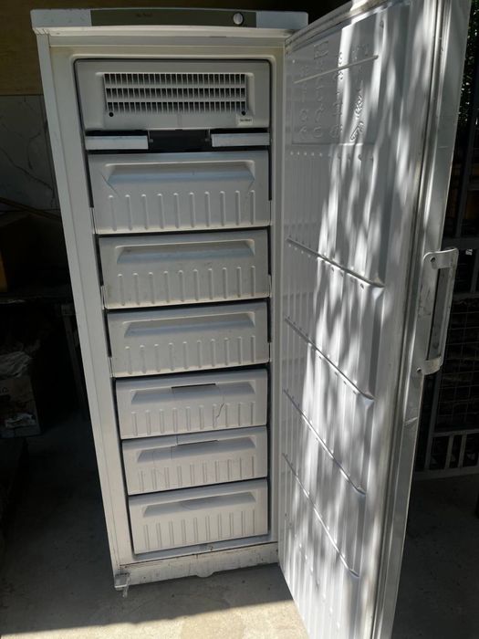 Морозильник INDESIT