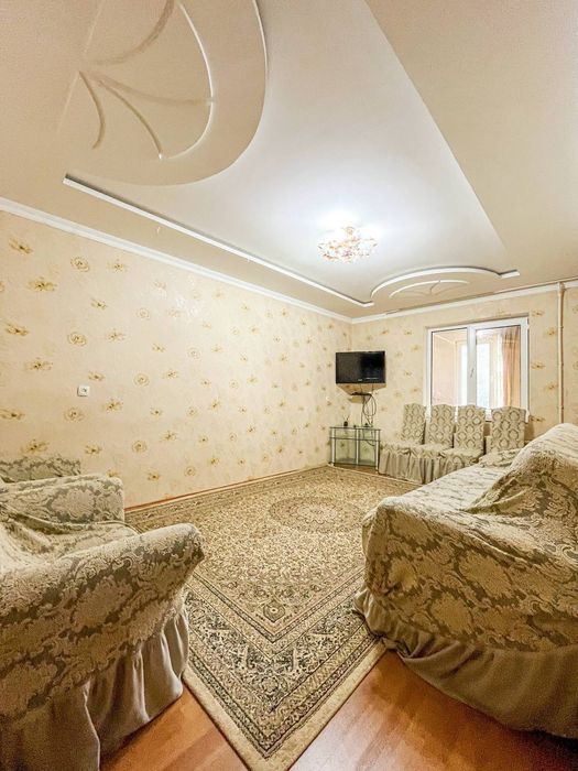 Продаётся двухкомнатная на массиве БУЗ 2 ( 77 серия кирпич ) ЭКО Базар