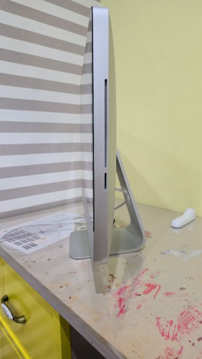 Apple Imac 2011 года 21 дюйм