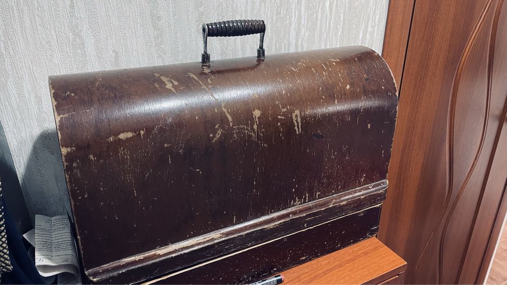 Швейна машина Зингер