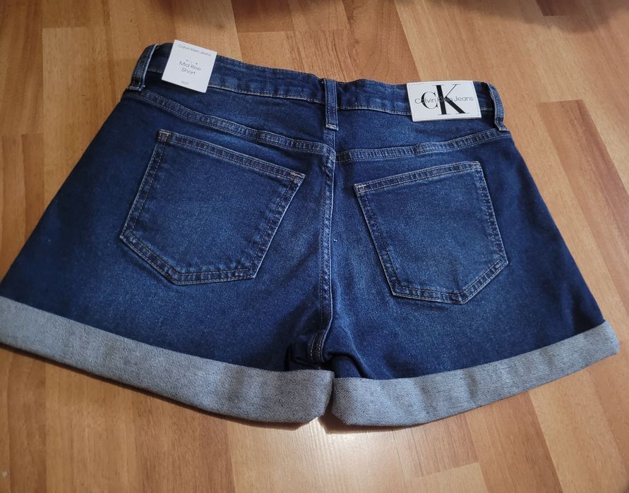 Blugi scurti calvin klein noi