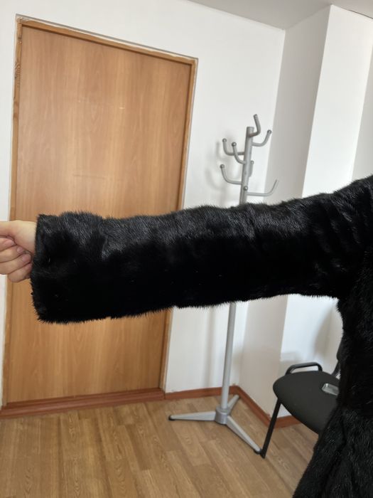Продам норковую шубу