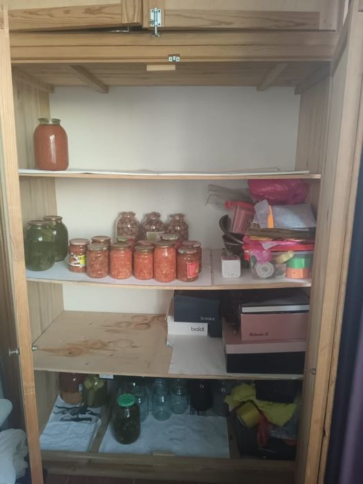 Шкаф для дома деревянный