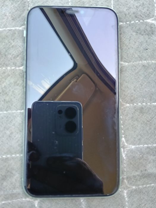 Продам АЙФОН 11 128ГБ