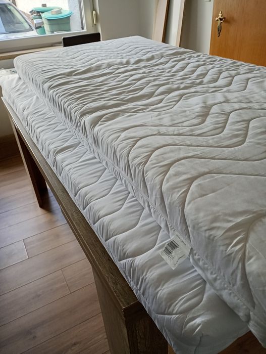 De vânzare 2 saltele