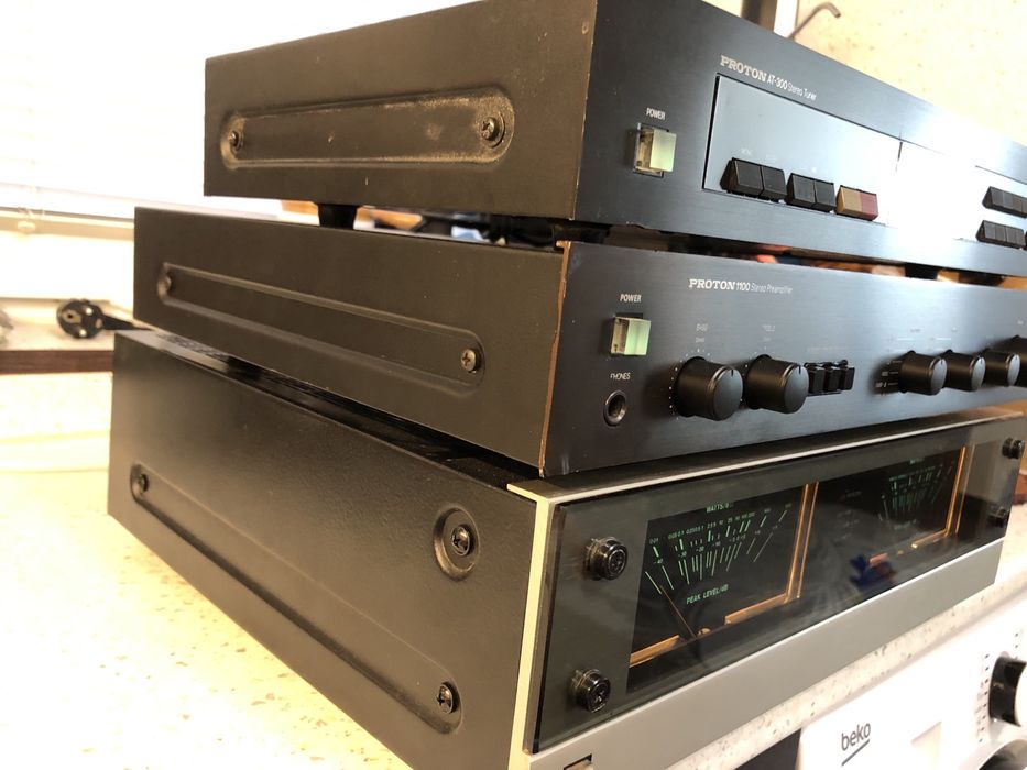Proton D1200 Preamplifaer , Tuner