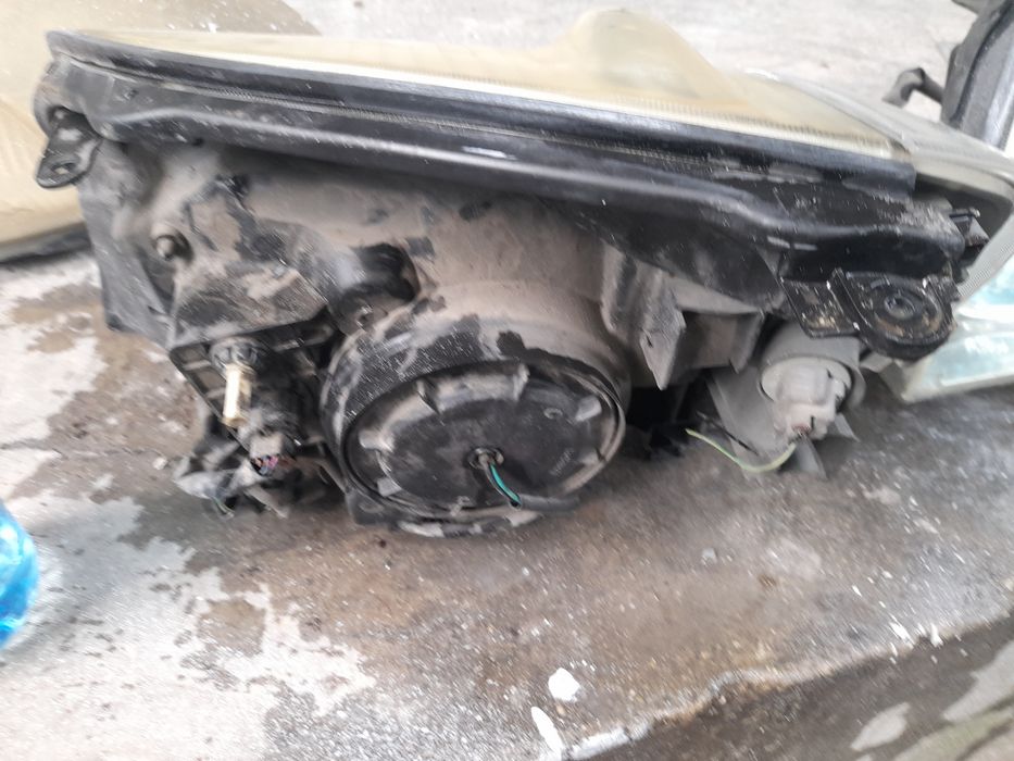 Синоними Фарове за Nissan x-trail