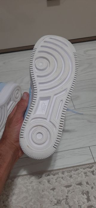 Adidasi nike air force