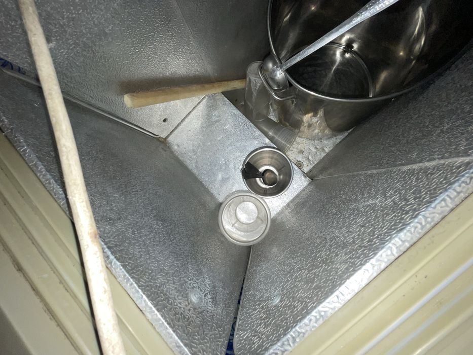 Kokteyl aparat full komplekt sotiladi srochno