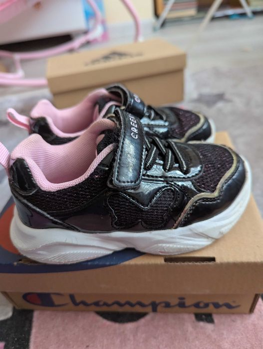 Детски маратонки за момиче