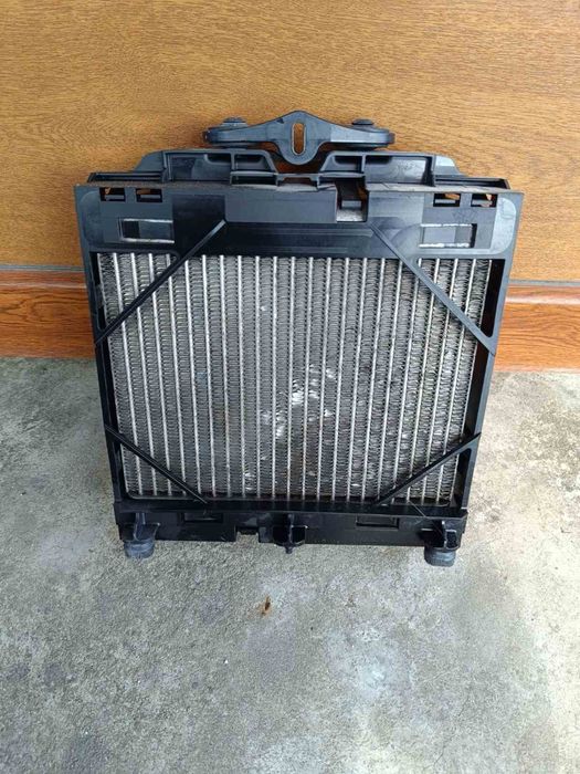 Радиатори и стойка за BMW F10 F11 550i M550dX БМВ Ф10 Ф11 550и 550д