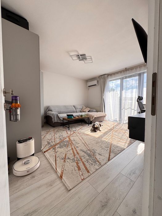 Apartament cu 2 camere decomandate