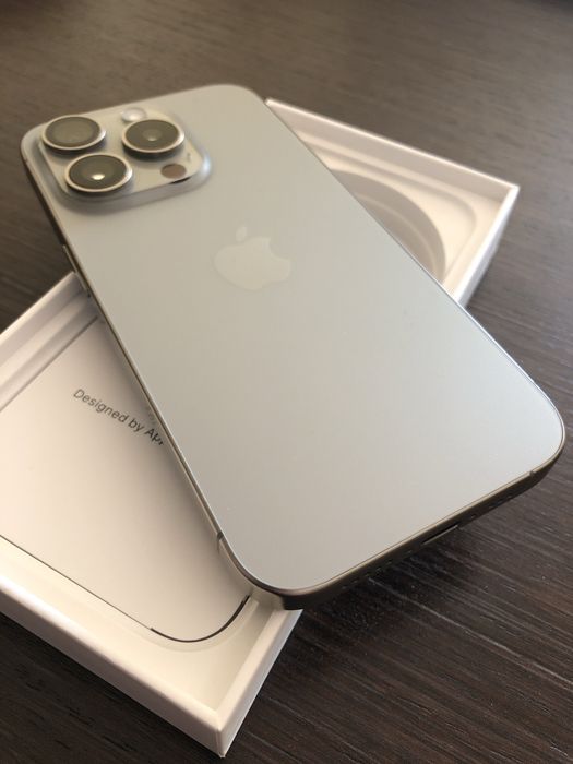 Iphone 15 pro 128gb natural titanium