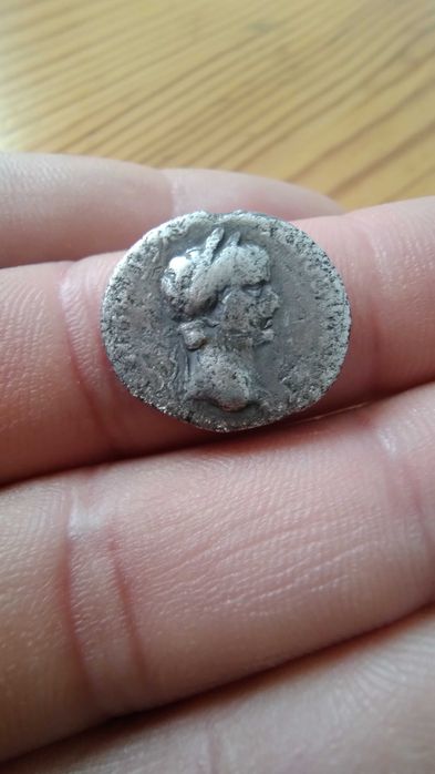 Сребърен денарий 14-37 г сл.хр