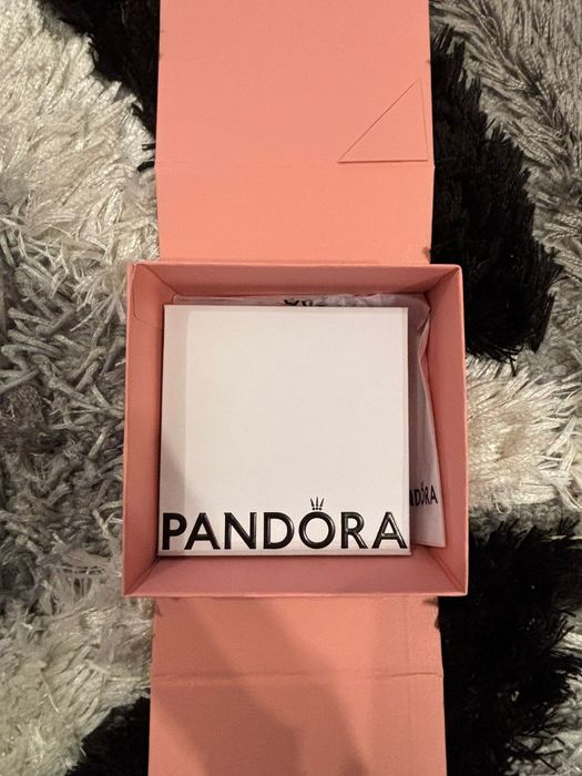 Vând Brățară Pandora!