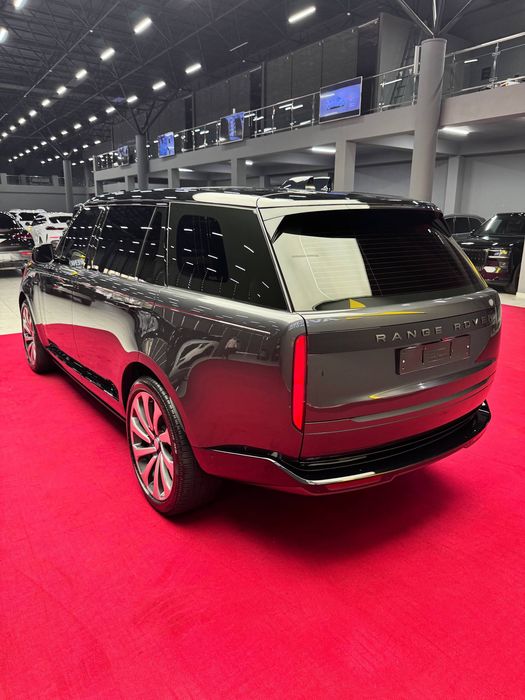 Land Rover Range Rover LWB P360 SE