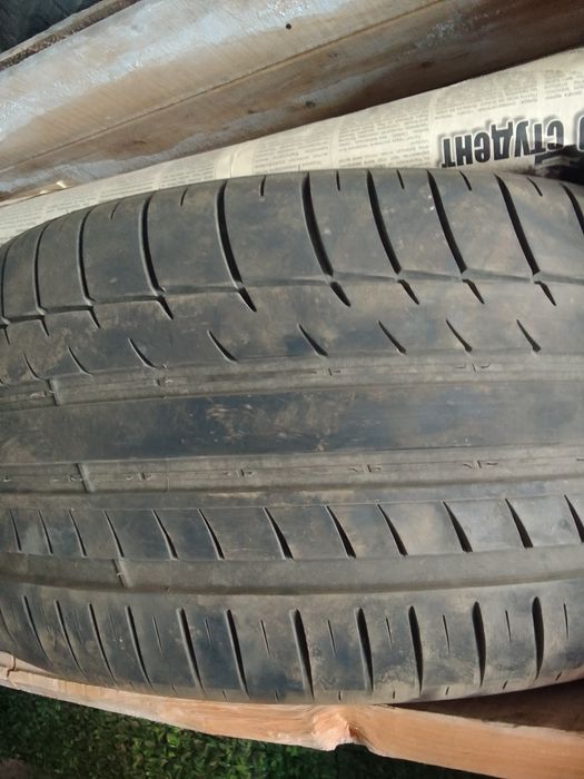 Продам шины на r20 разноразмерные