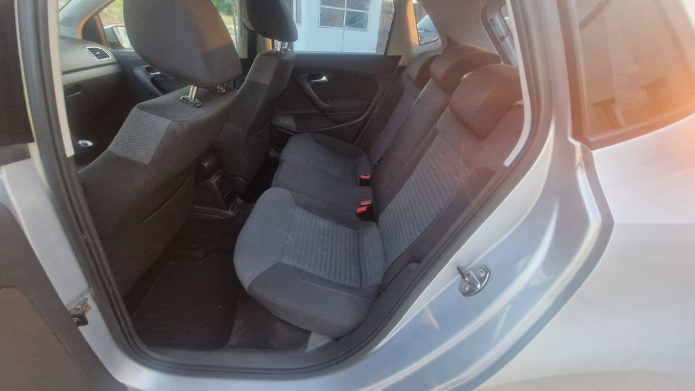VOLKSWAGEN Polo 2011 — imagine 5