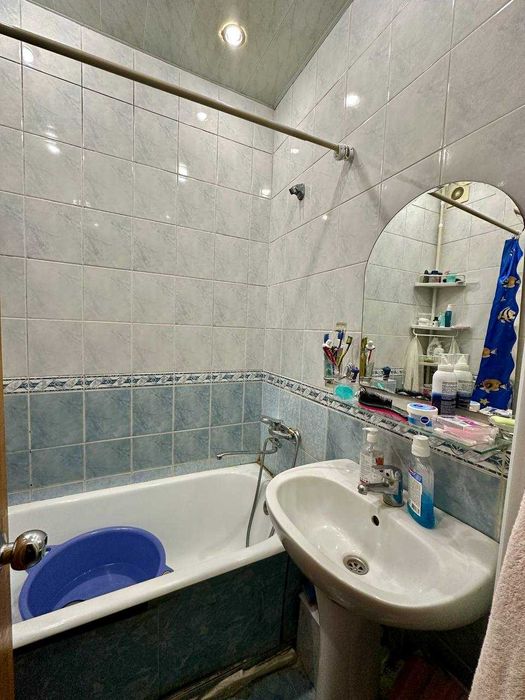 Продаётся 3х ком./1/4 квартира на Юнусобод