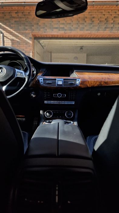 Mercedes-Benz CLS 550