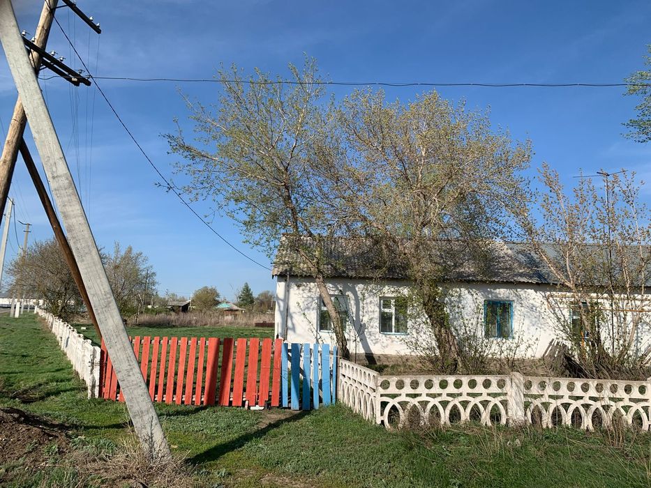 Частный дом в пригороде