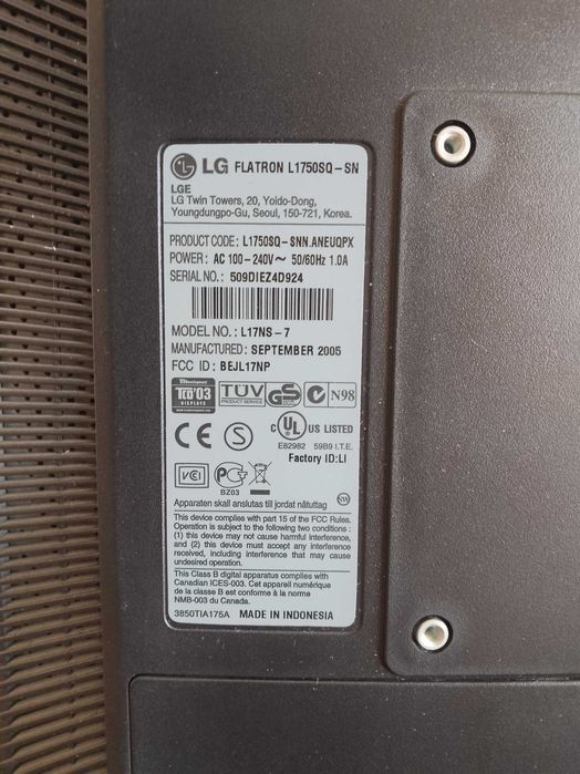 монитор LG Flatron L1750SQ-SN