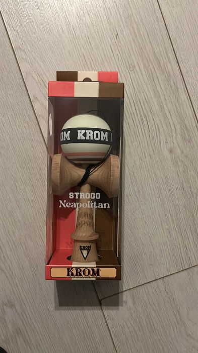 Kendama Krom STROGO Neapolitan