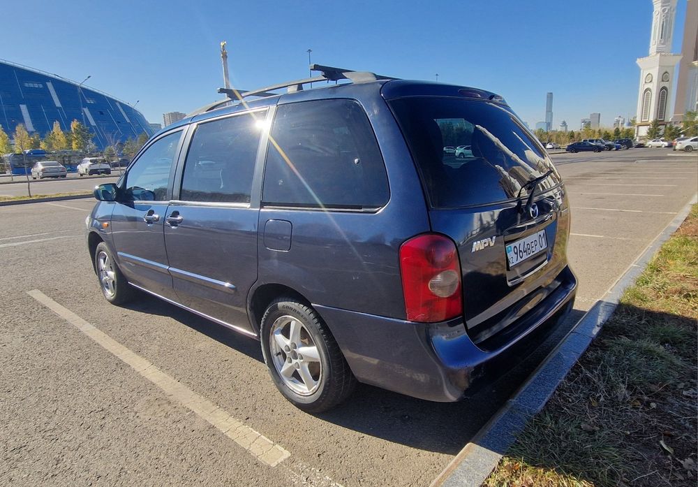 Mazda MPV 2002г.в.