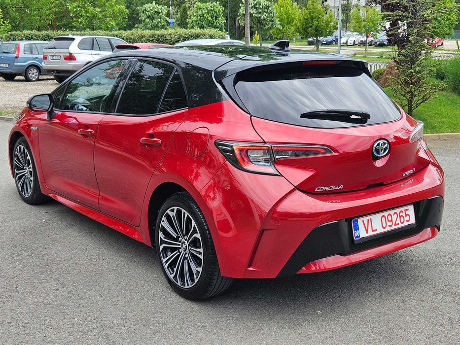 2019 Toyota Corolla hibrid, faruri LED,  bord digital, RAR efectuat