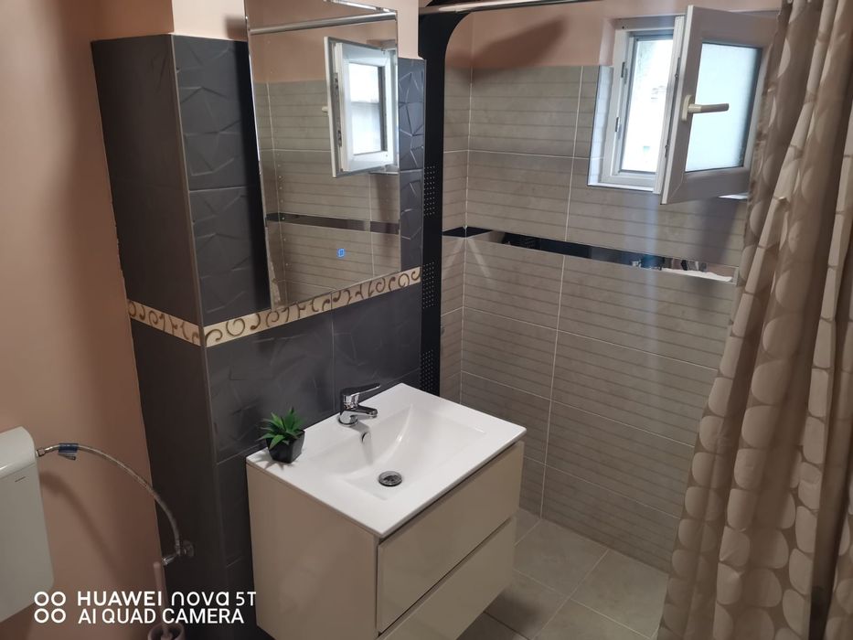 Apartament+spatiu comercial