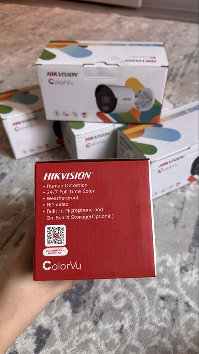Новая камера Hikvision ColorVu 4MP в коробке