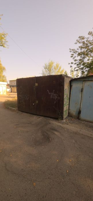 Продам  гараж бетонный